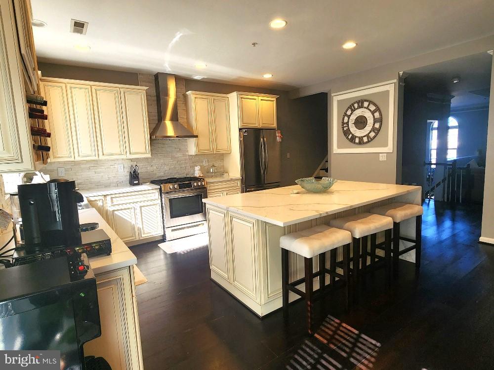 PARK GARDENS AT BEL PRE - Residential Lease