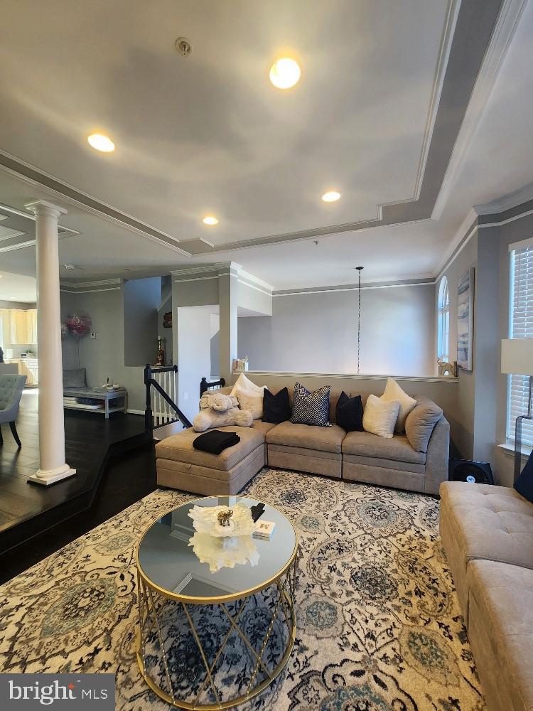 PARK GARDENS AT BEL PRE - Residential Lease