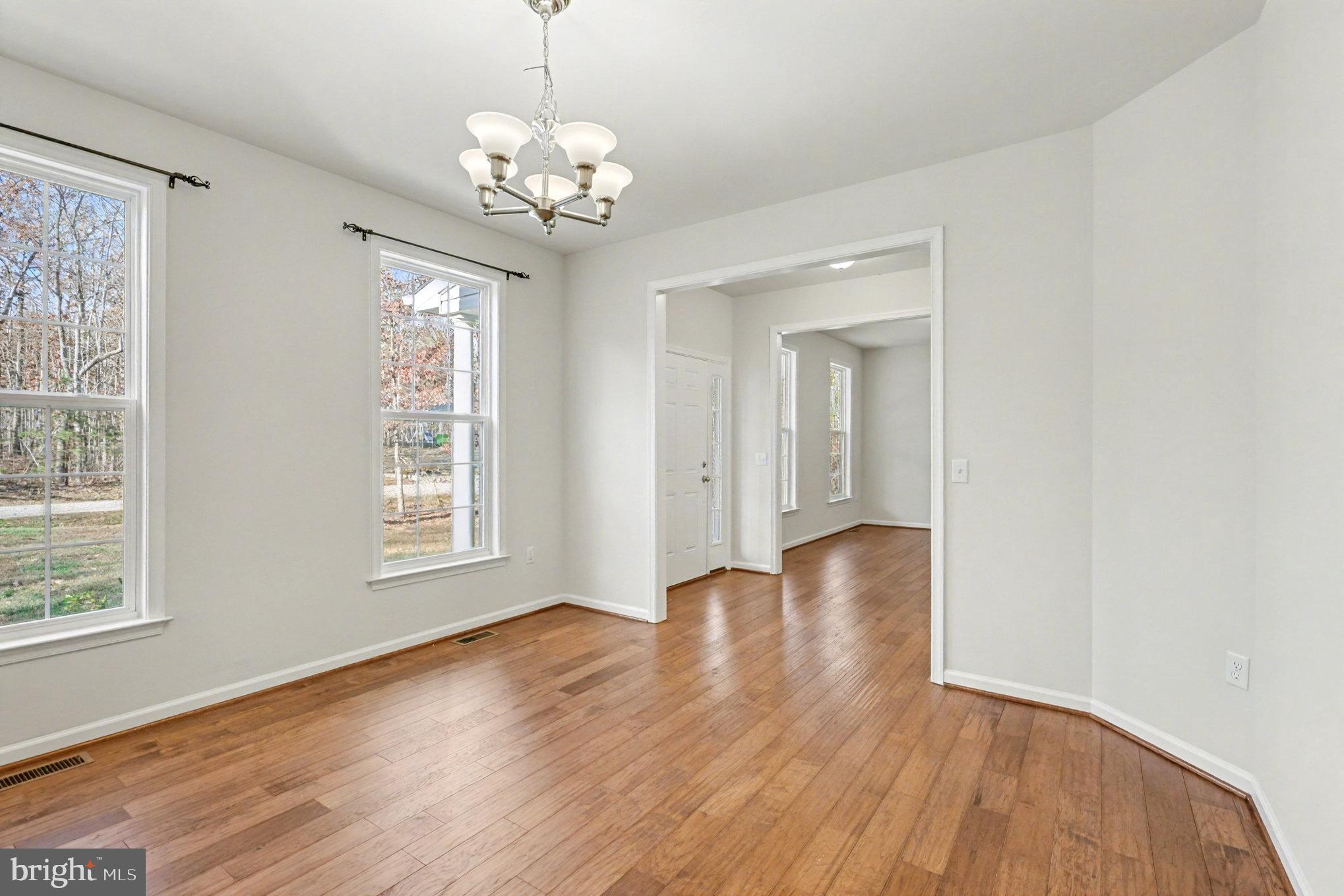 VINTAGE ESTATES - Residential