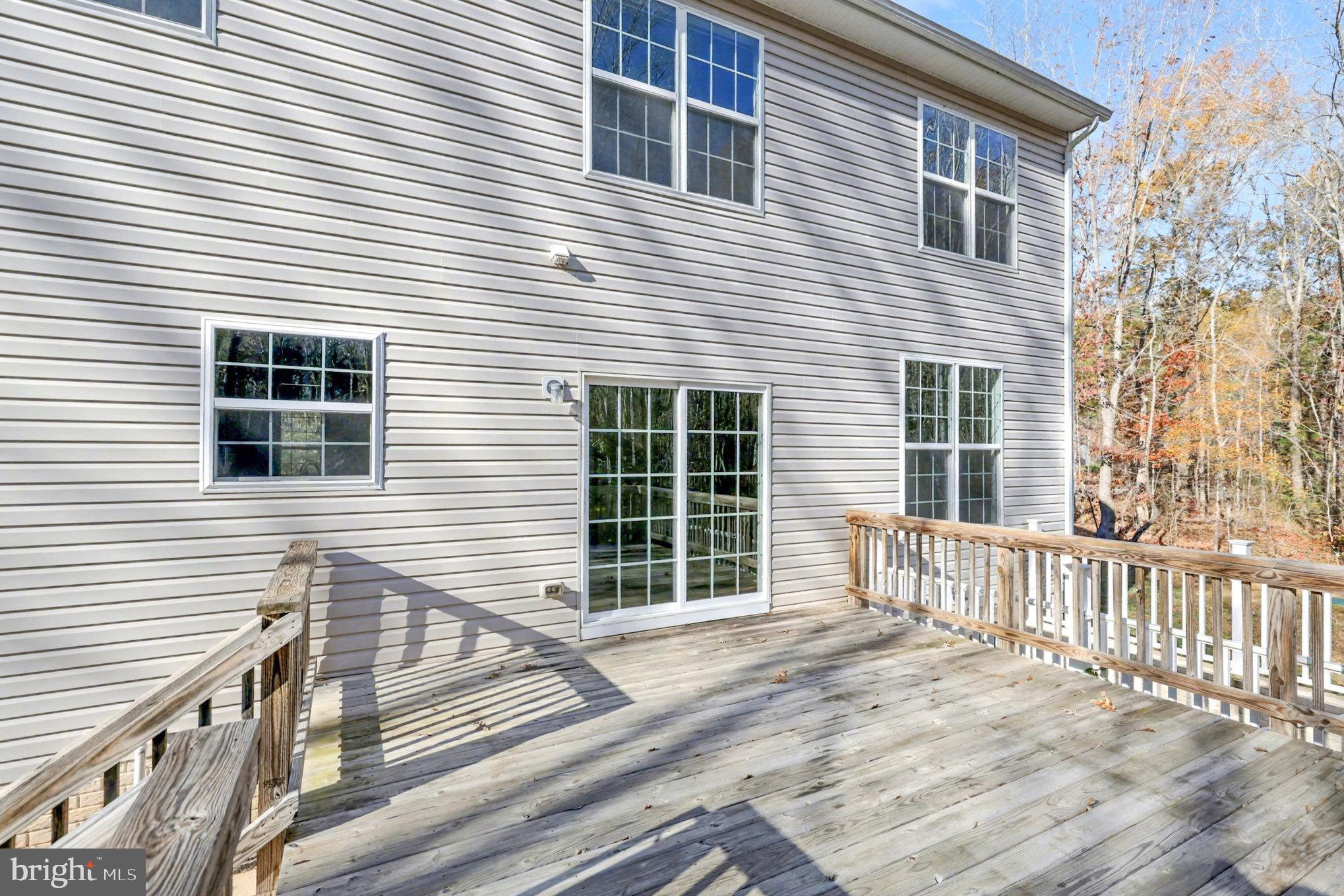 VINTAGE ESTATES - Residential