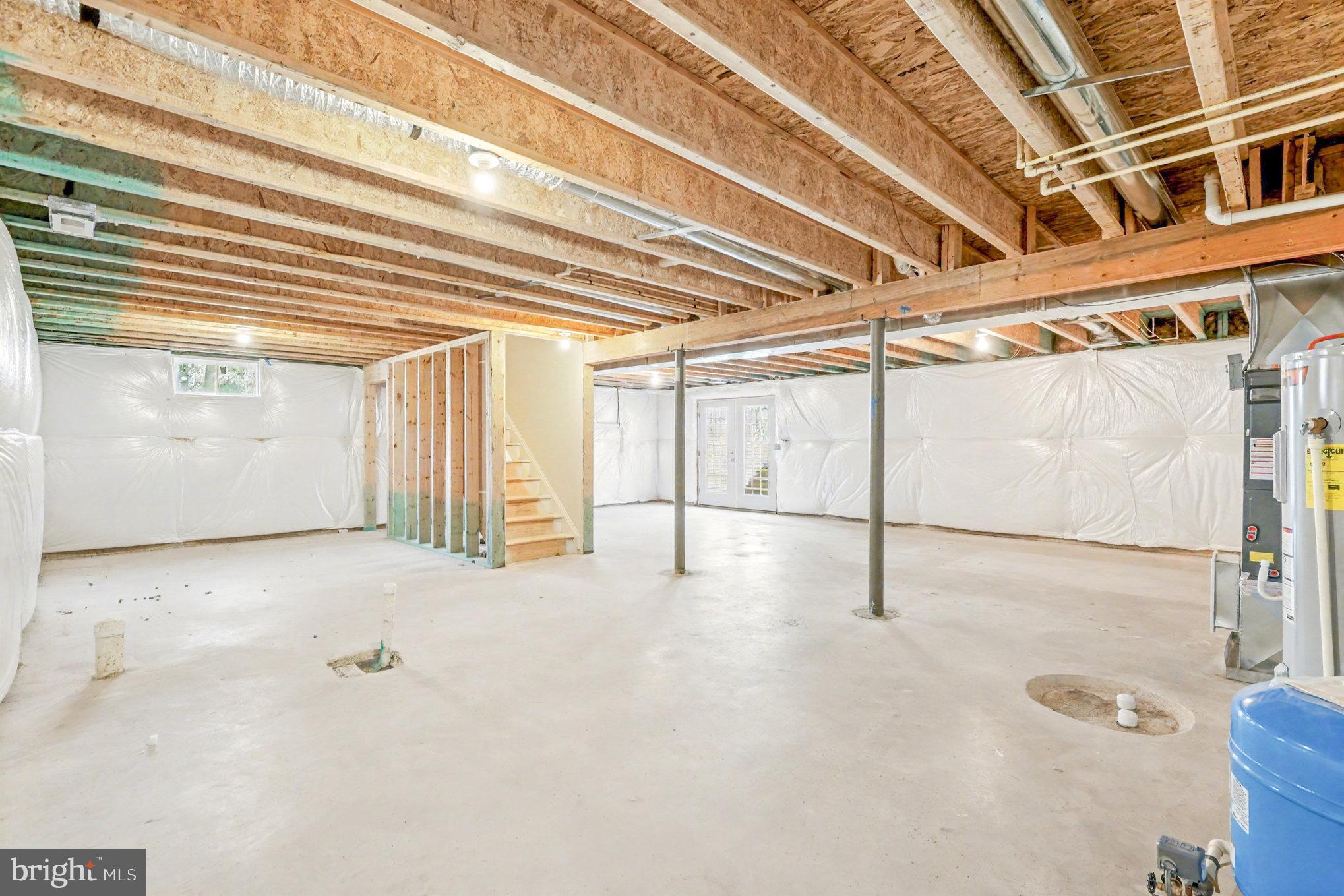 VINTAGE ESTATES - Residential