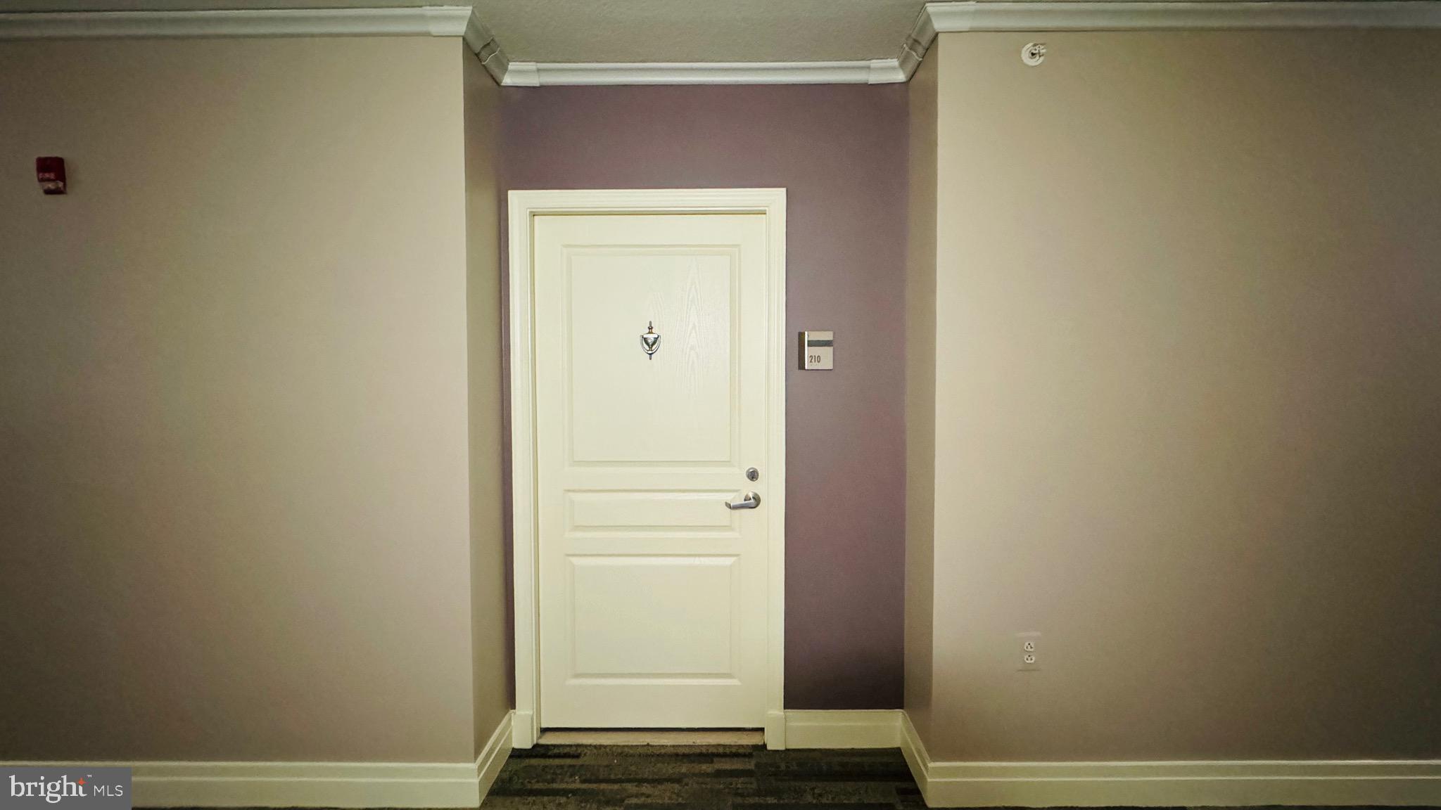 MIDTOWN ALEXANDRIA STATION CONDOMINIUM - Residential Lease