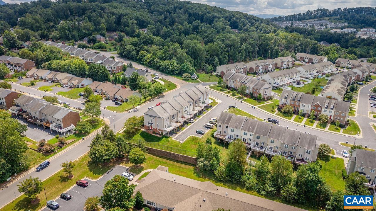 TOWNES AT BLUESTONE - Residential
