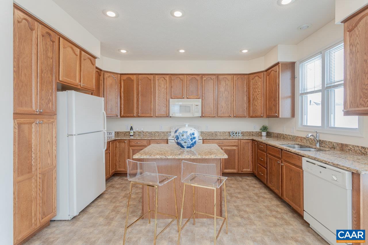 TOWNES AT BLUESTONE - Residential