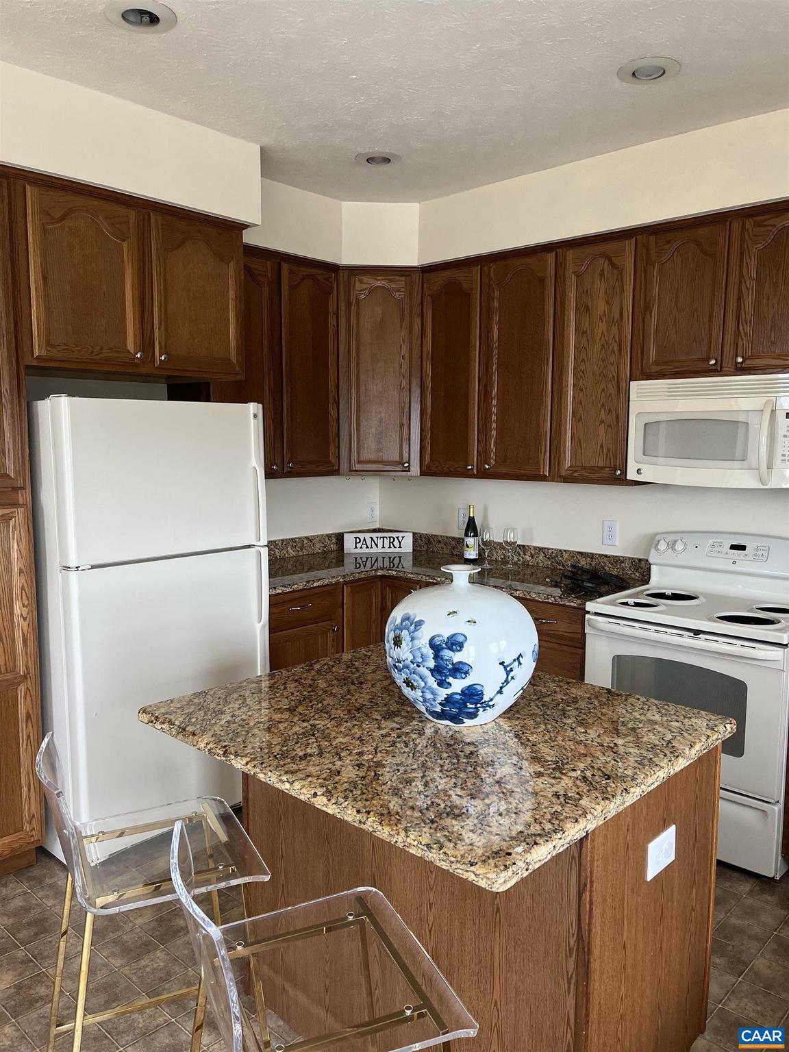 TOWNES AT BLUESTONE - Residential