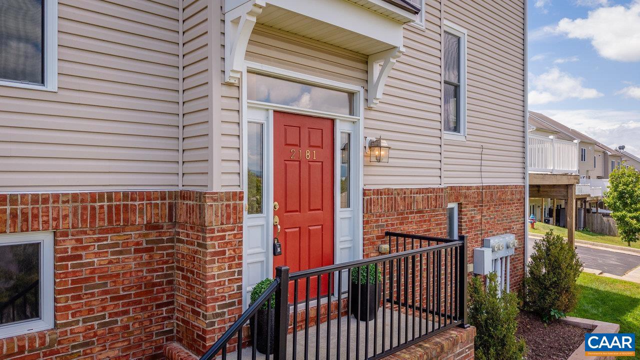 TOWNES AT BLUESTONE - Residential