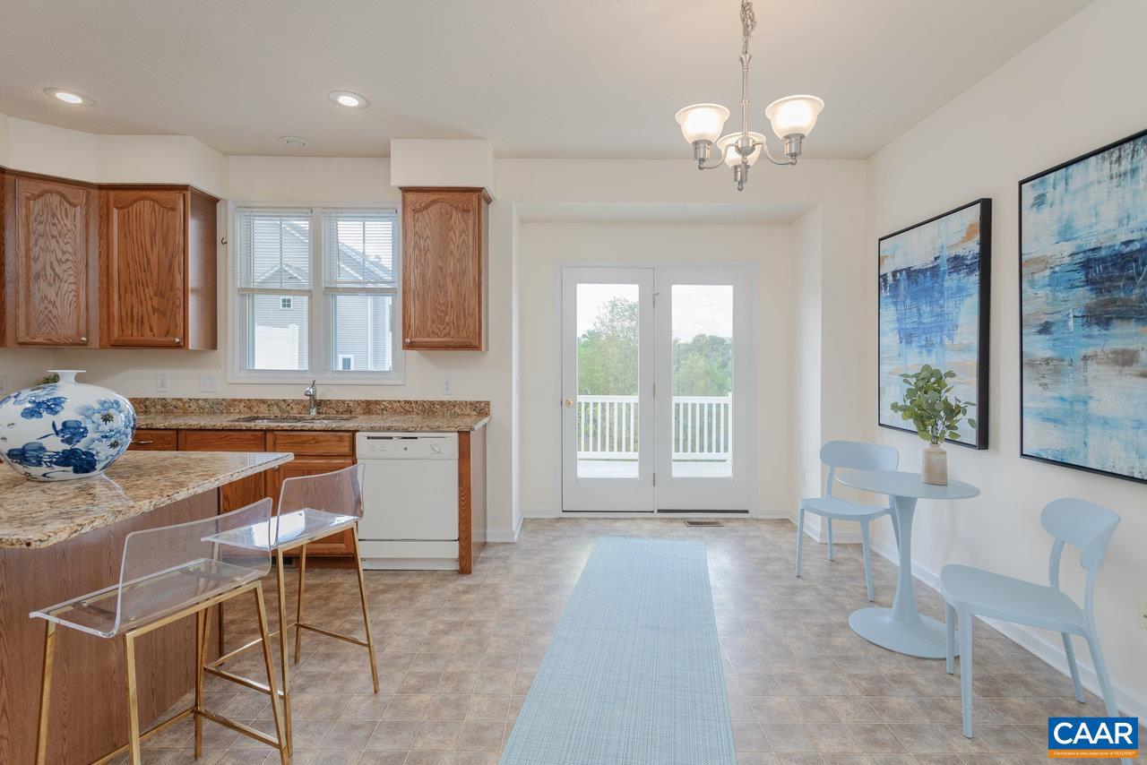 TOWNES AT BLUESTONE - Residential