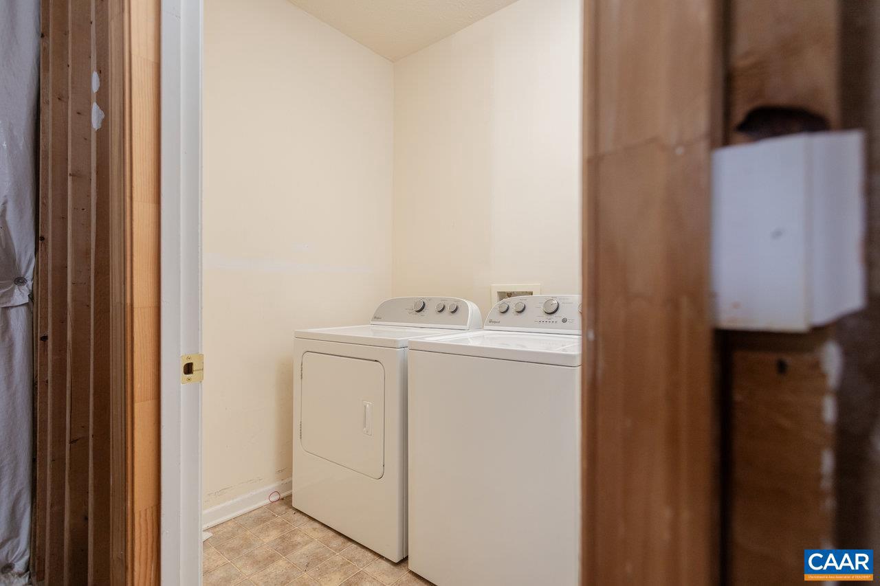 TOWNES AT BLUESTONE - Residential