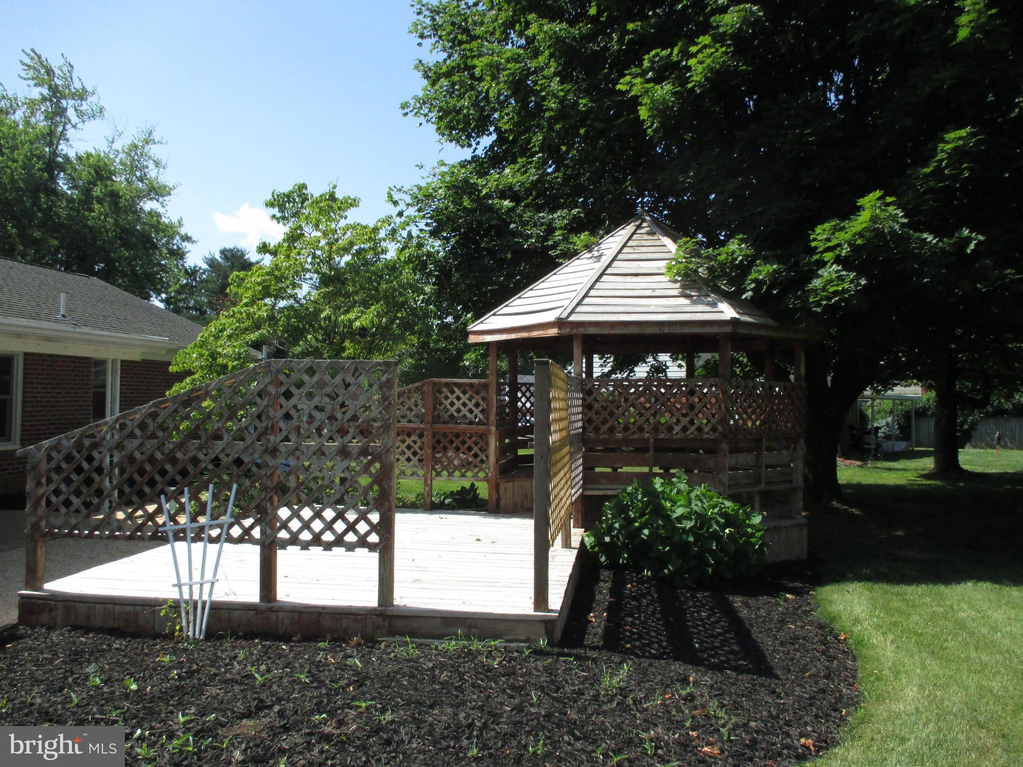 PINE SPRINGS HEIGHTS - Residential