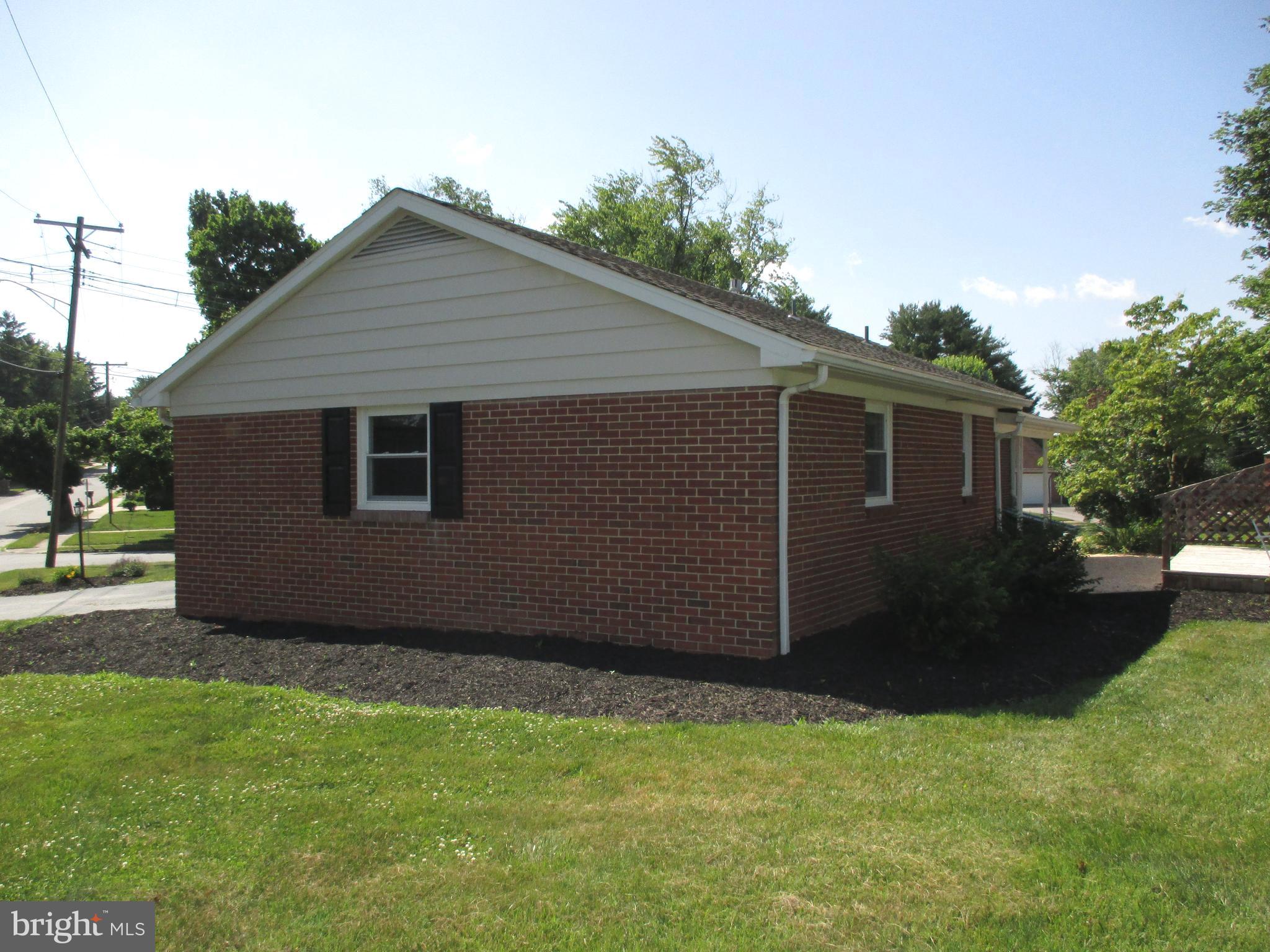 PINE SPRINGS HEIGHTS - Residential