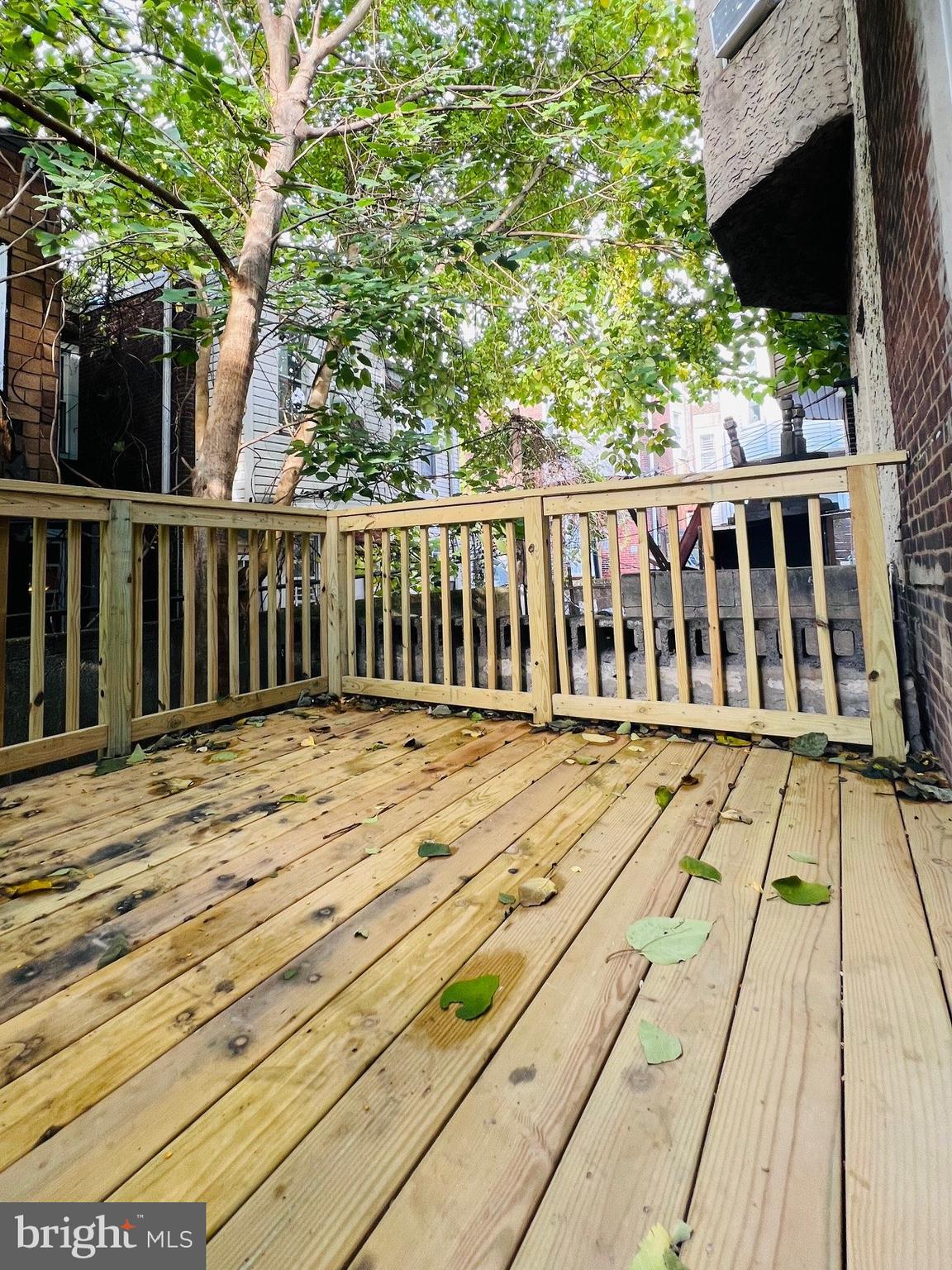 UNIVERSITY CITY - Residential