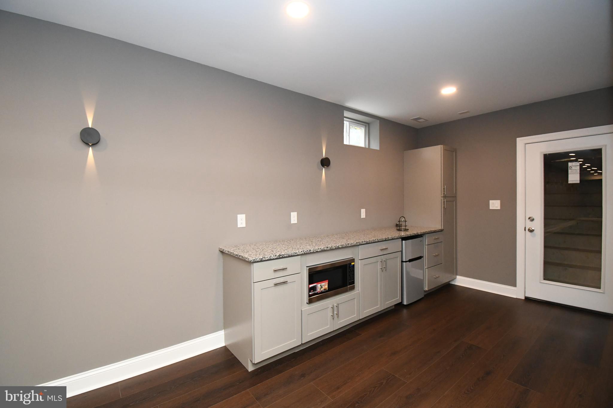 TALAMORE - Residential Lease