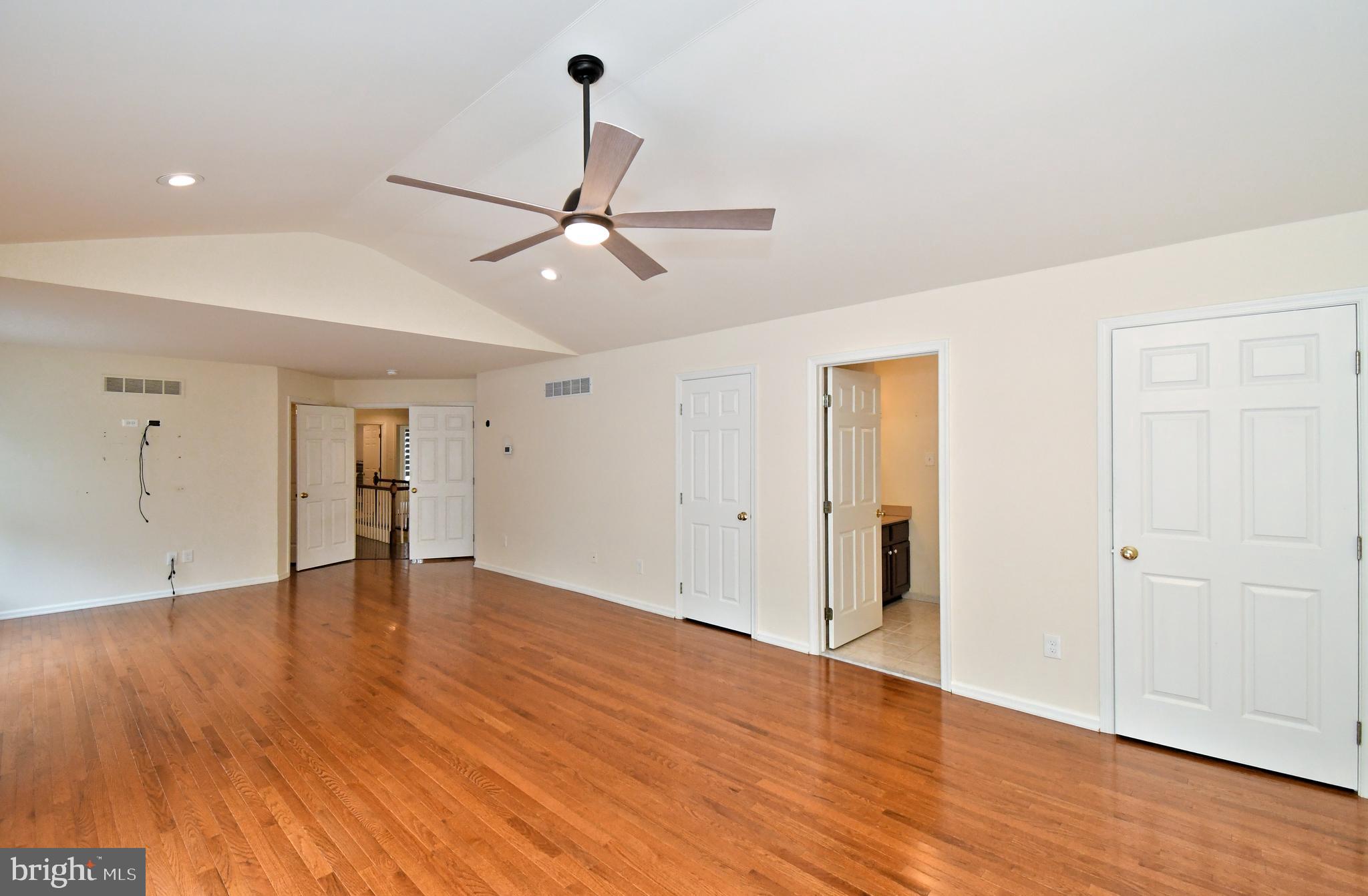 TALAMORE - Residential Lease