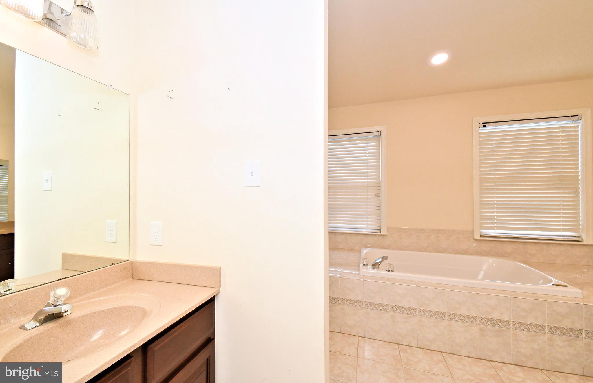 TALAMORE - Residential Lease