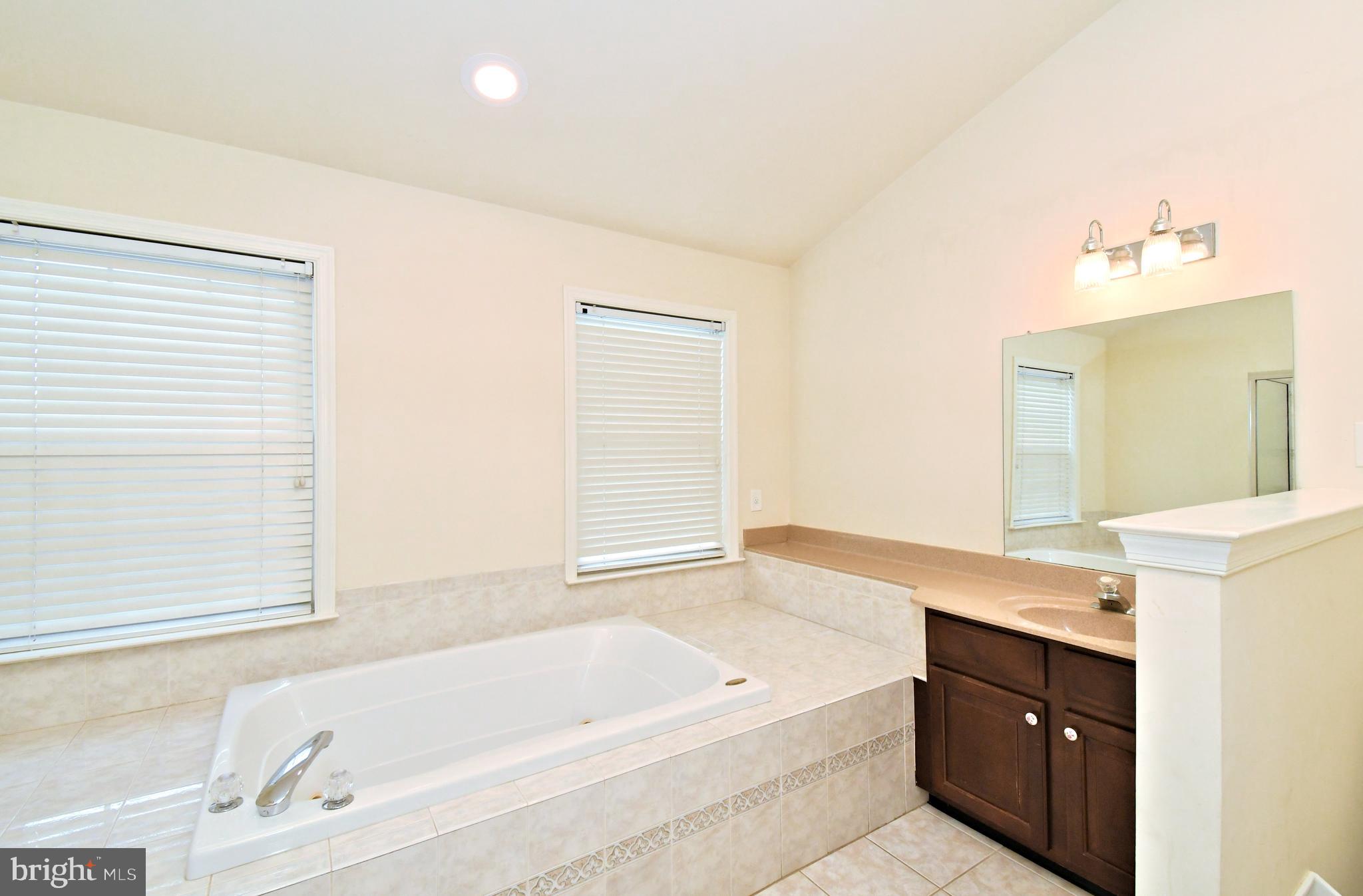 TALAMORE - Residential Lease