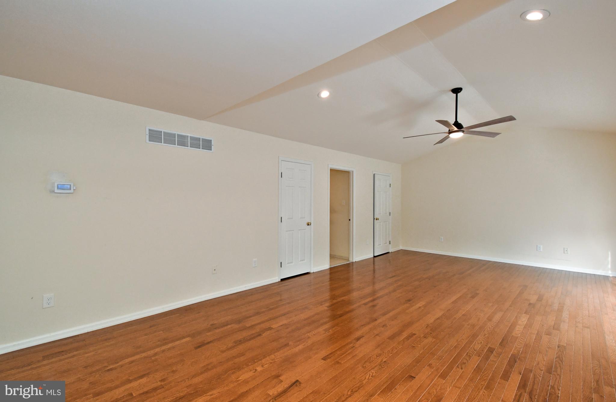 TALAMORE - Residential Lease