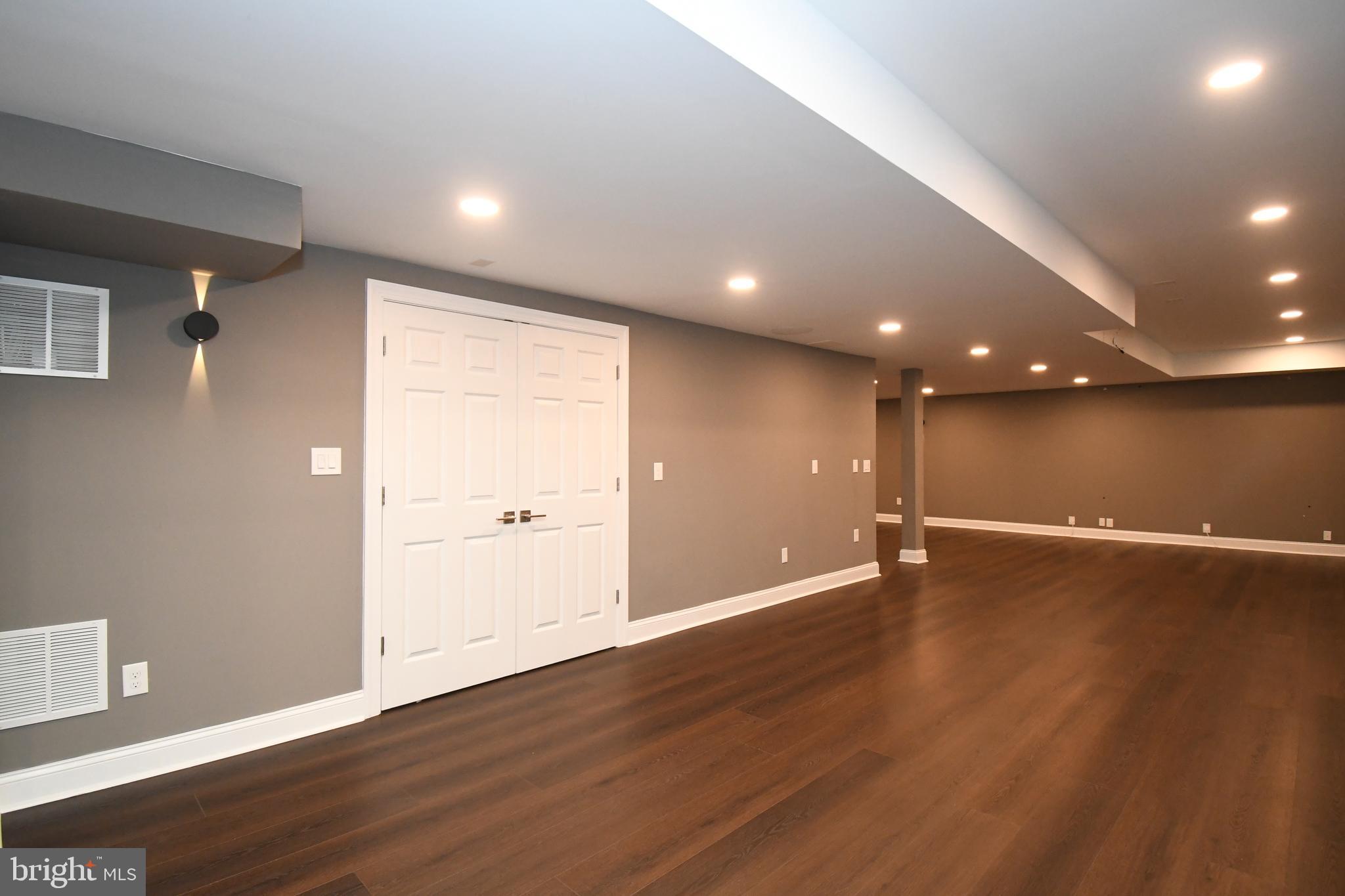 TALAMORE - Residential Lease