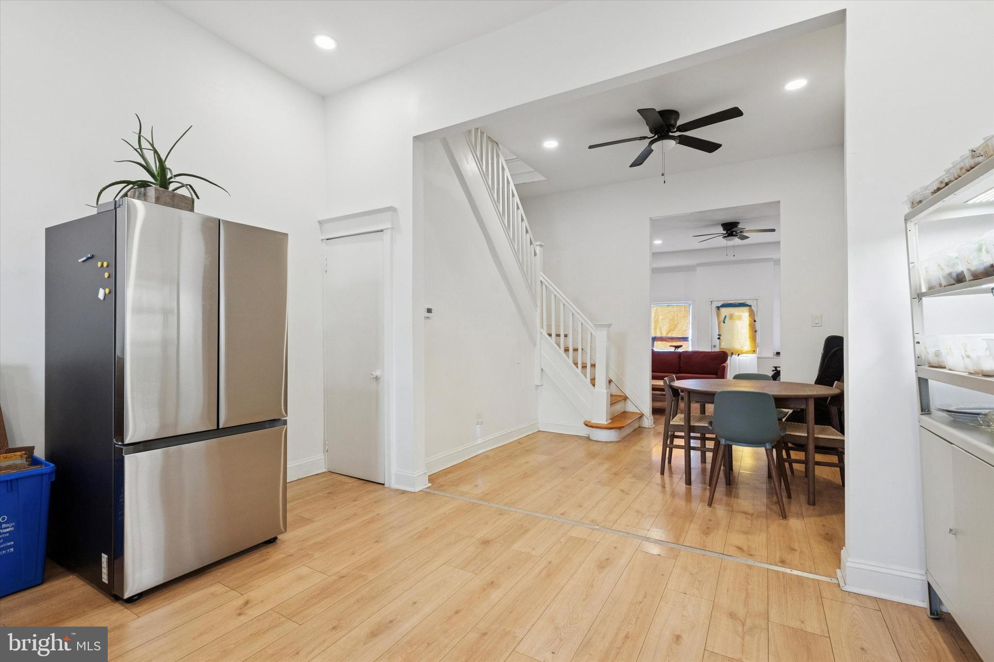 PORT RICHMOND - Residential Income