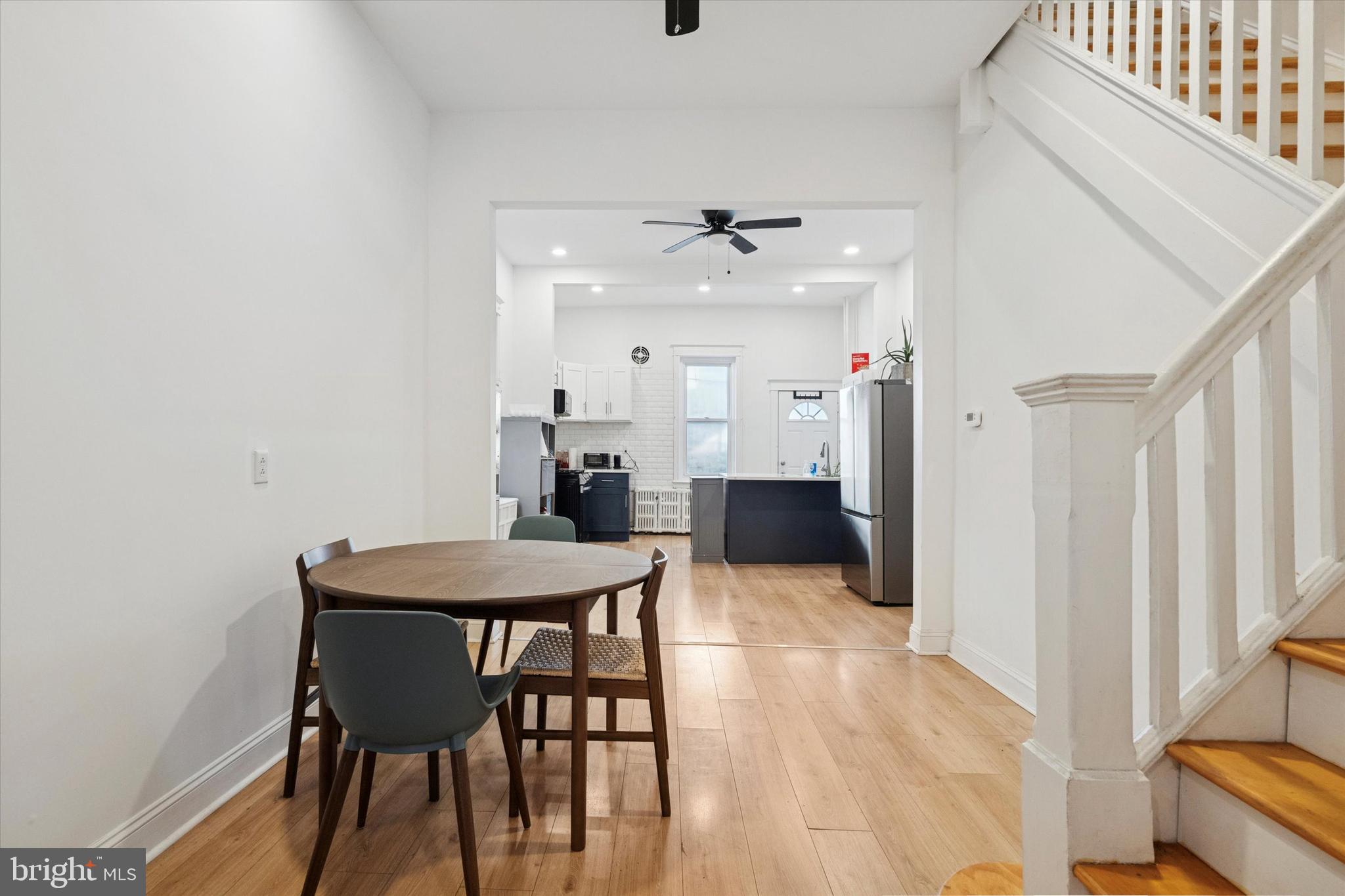 PORT RICHMOND - Residential Income