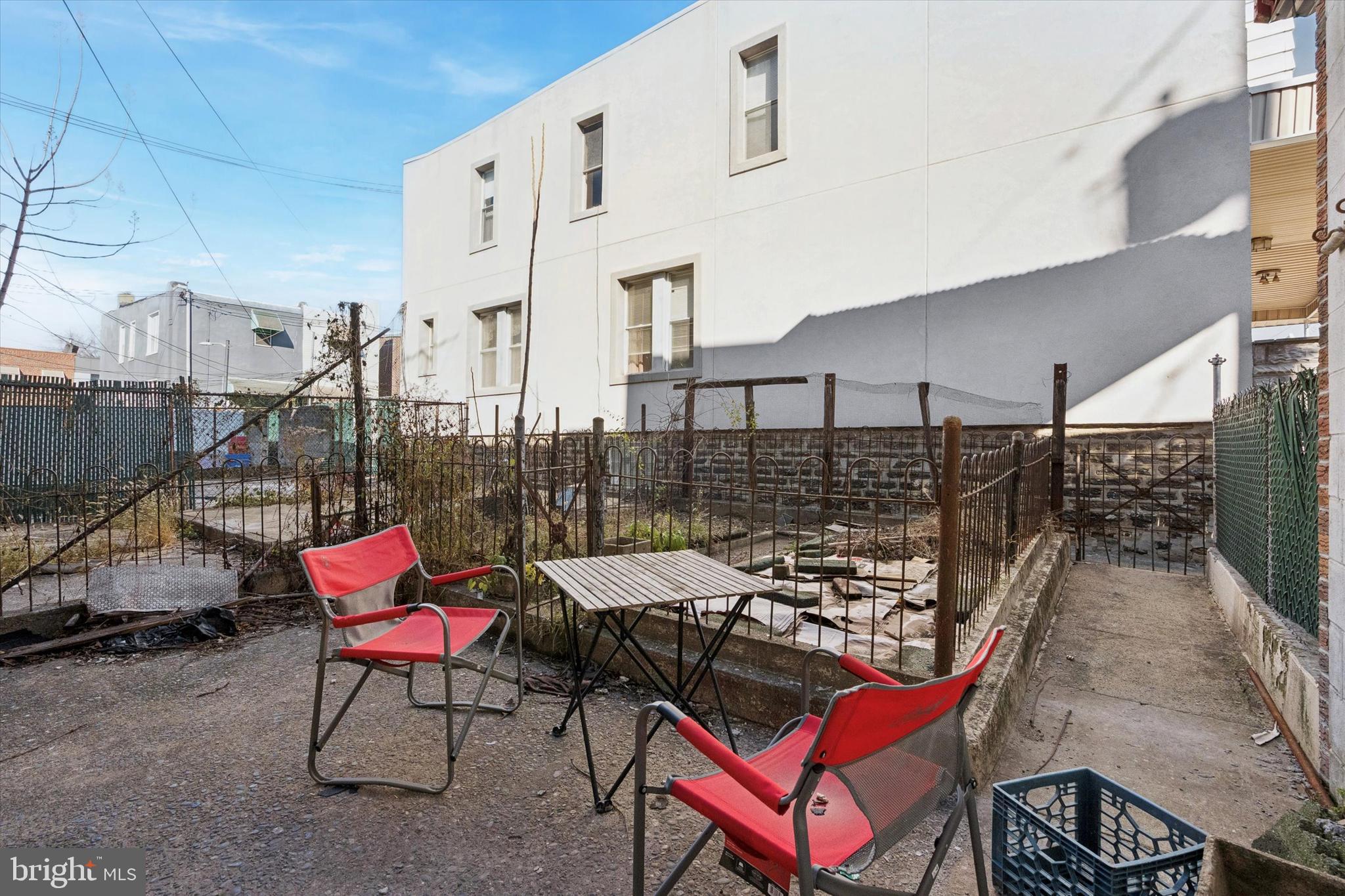 PORT RICHMOND - Residential Income