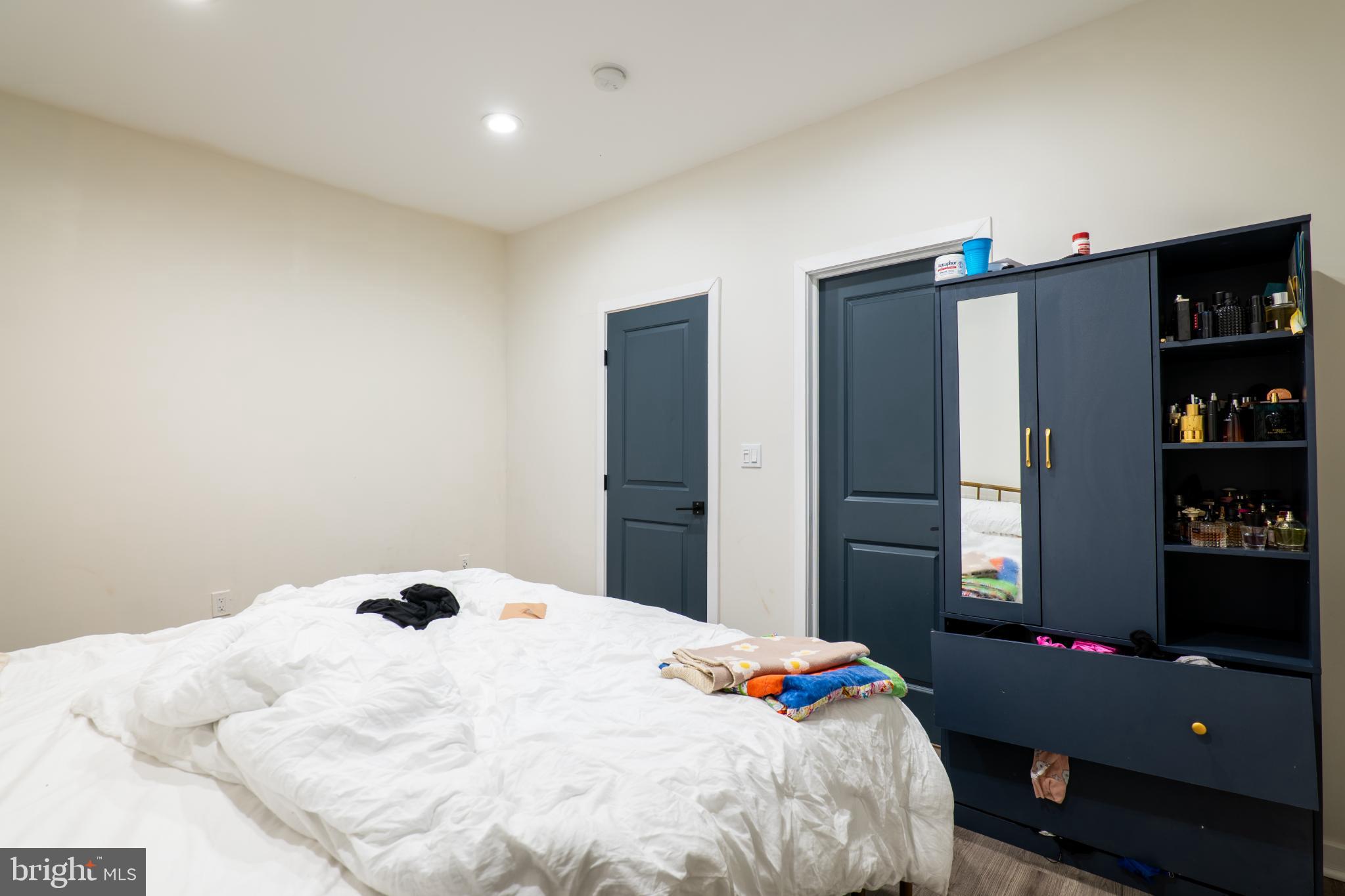 WEST PASSYUNK - Residential