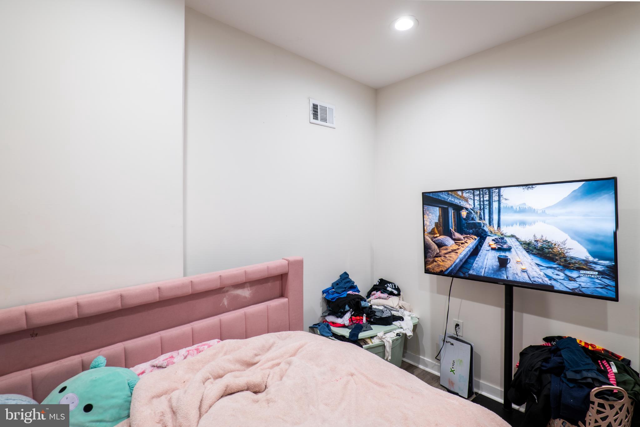 WEST PASSYUNK - Residential