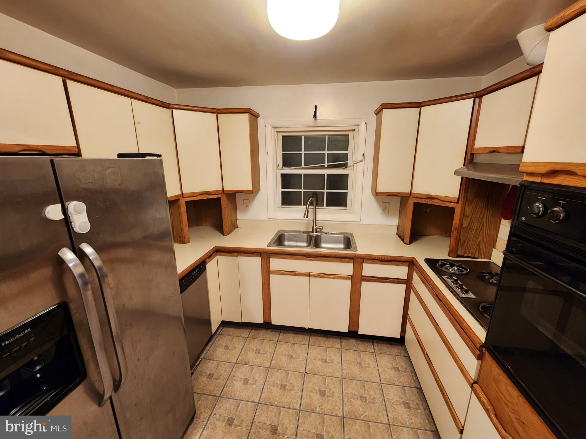 16109 ALDERWOOD LANE