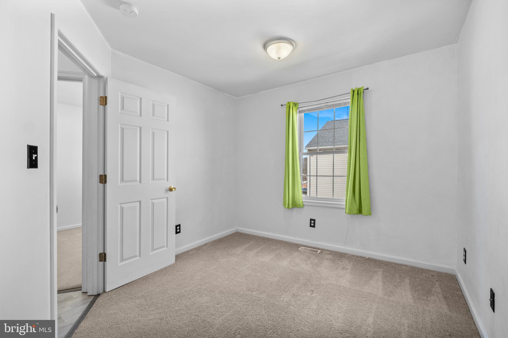 HEDGESVILLE HILLS - Residential