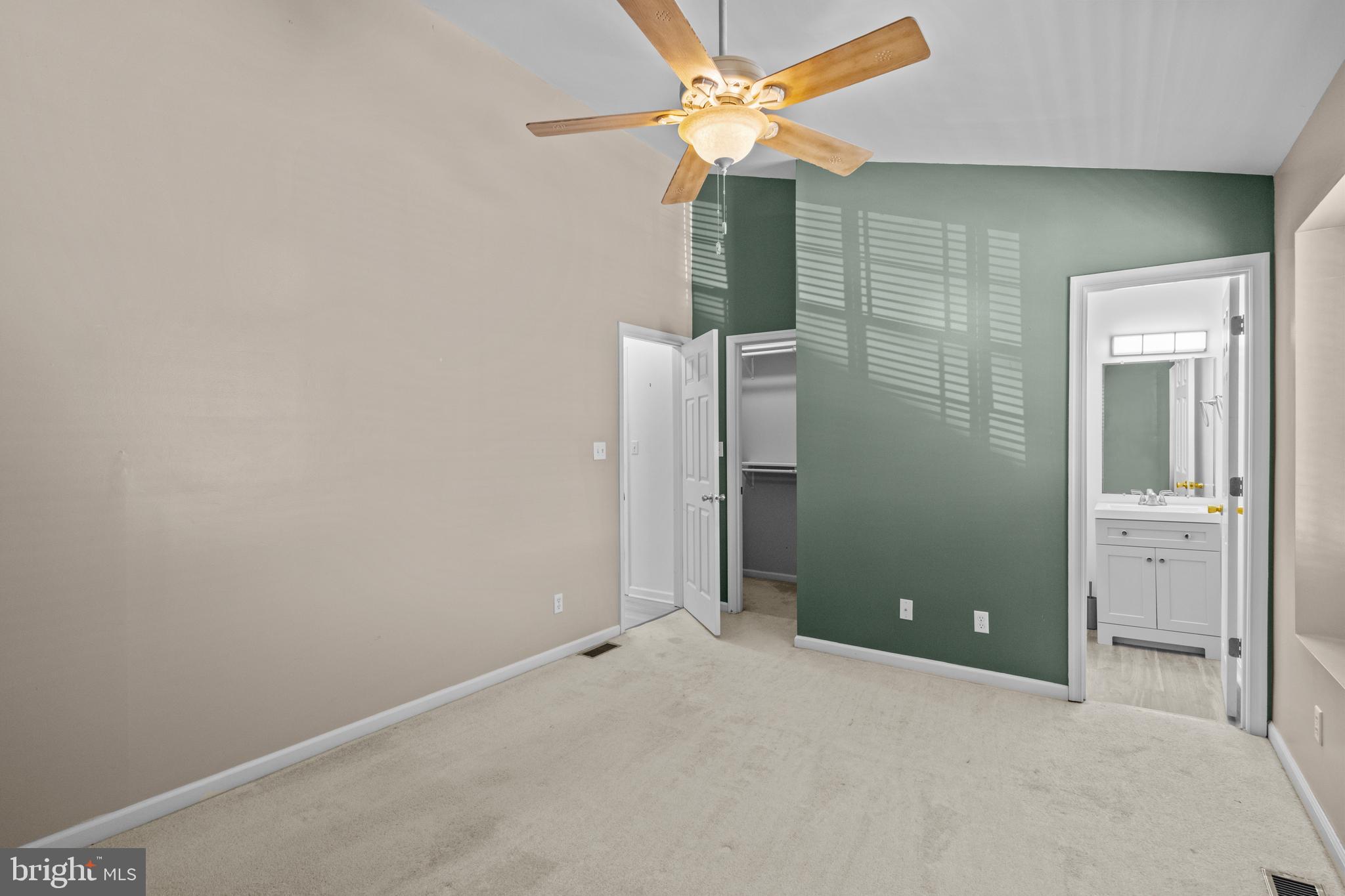 HEDGESVILLE HILLS - Residential