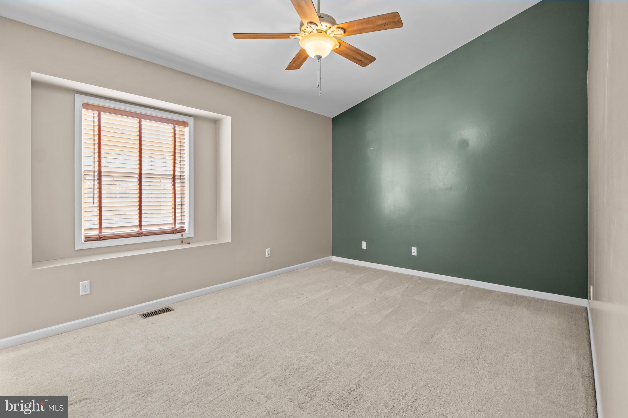 HEDGESVILLE HILLS - Residential