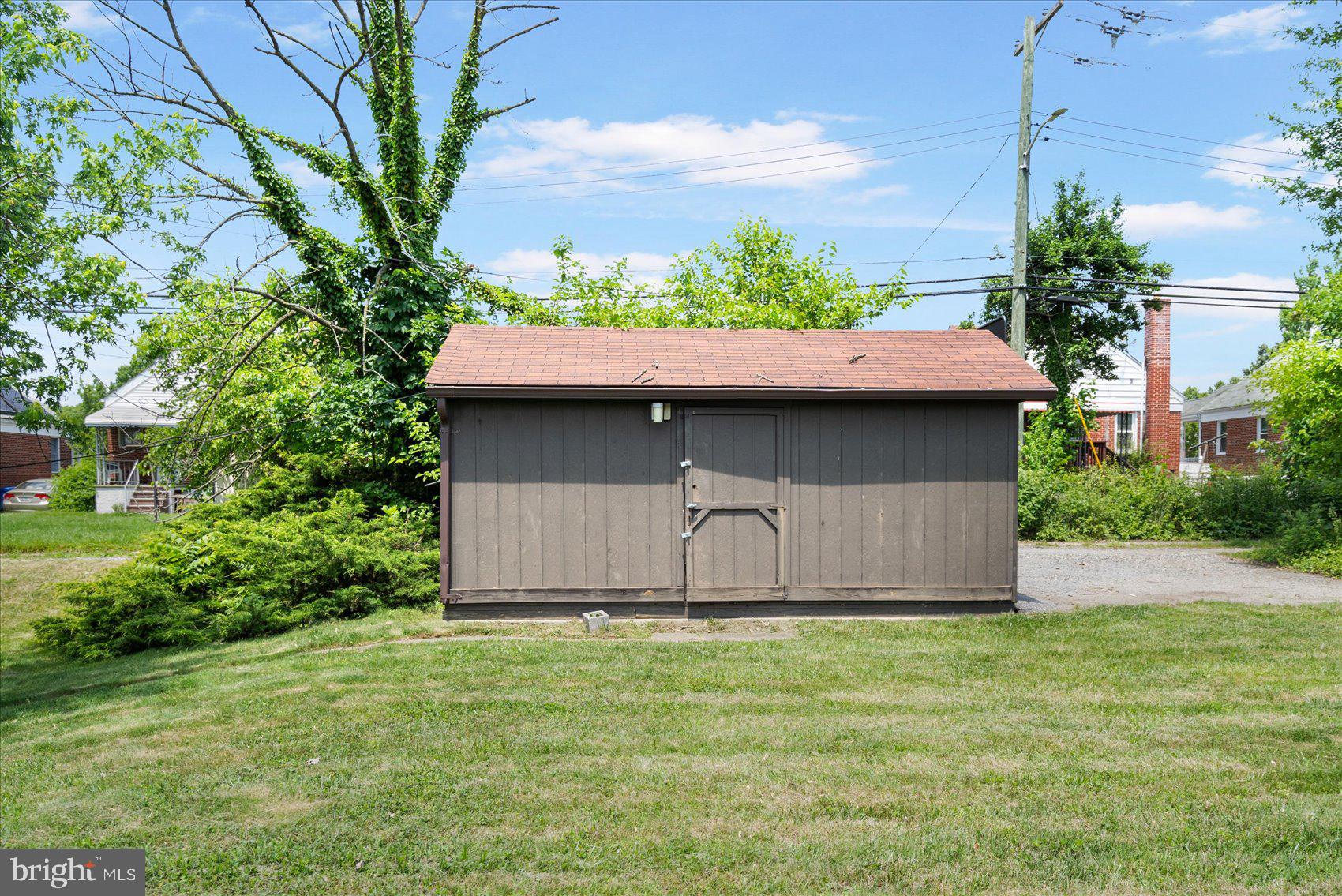 HAMILTON HILLS - Residential