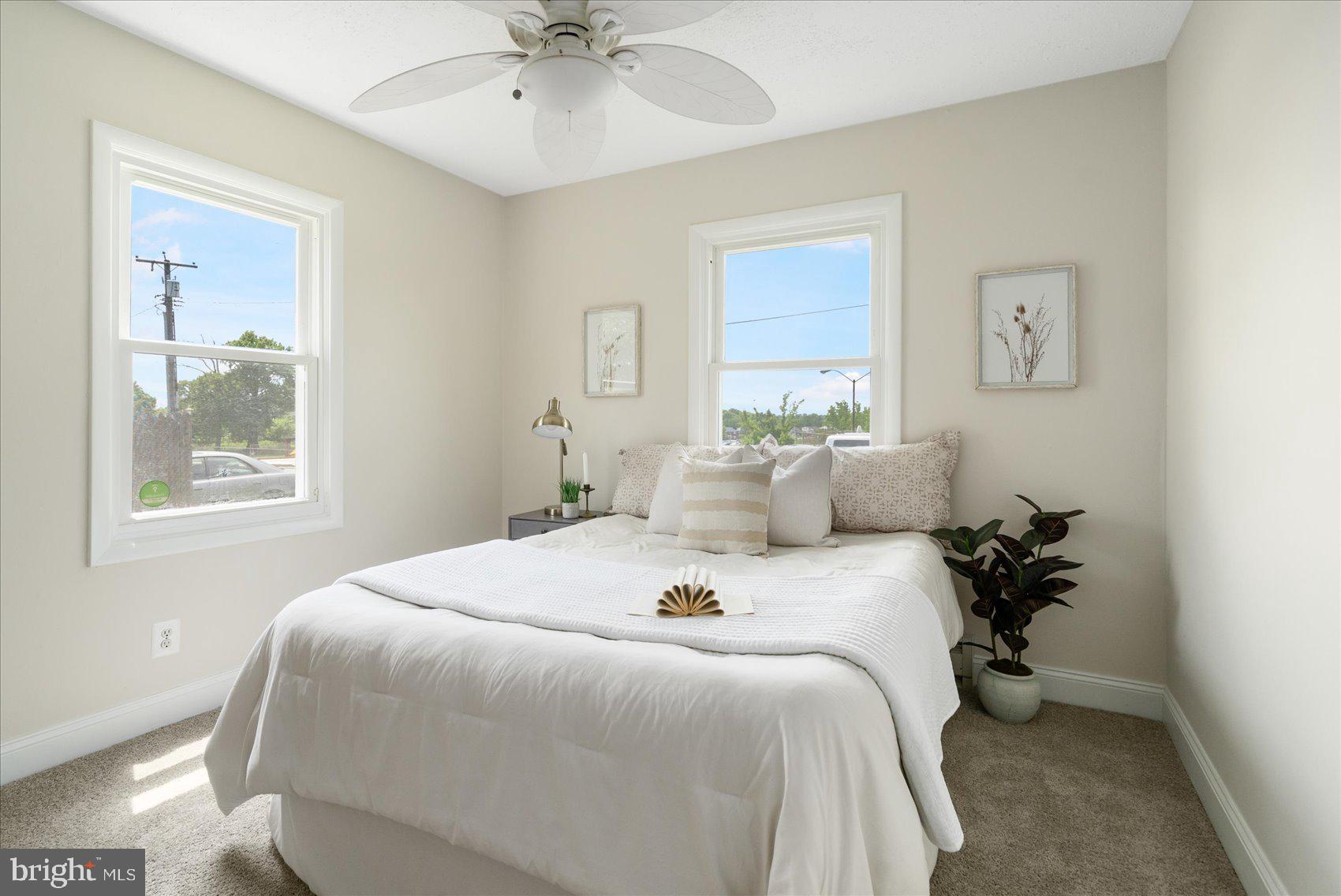 HAMILTON HILLS - Residential