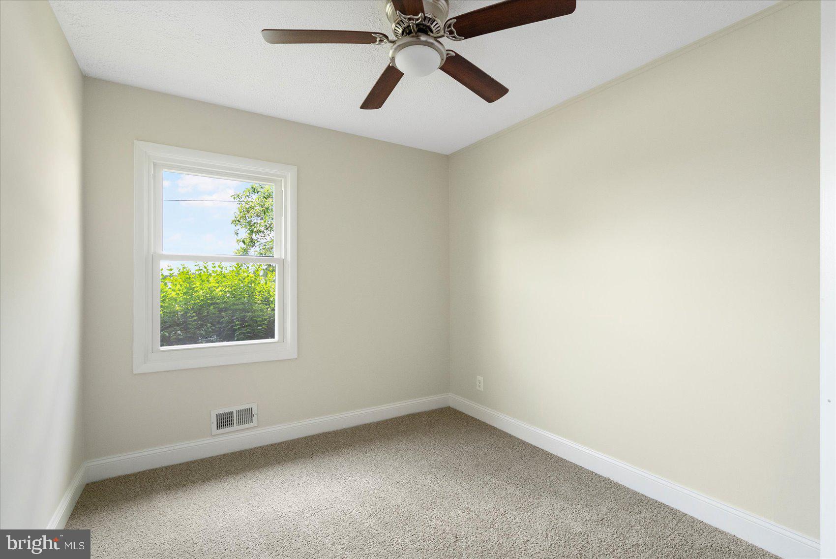 HAMILTON HILLS - Residential