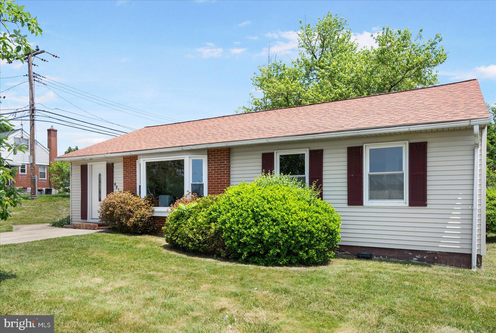 HAMILTON HILLS - Residential