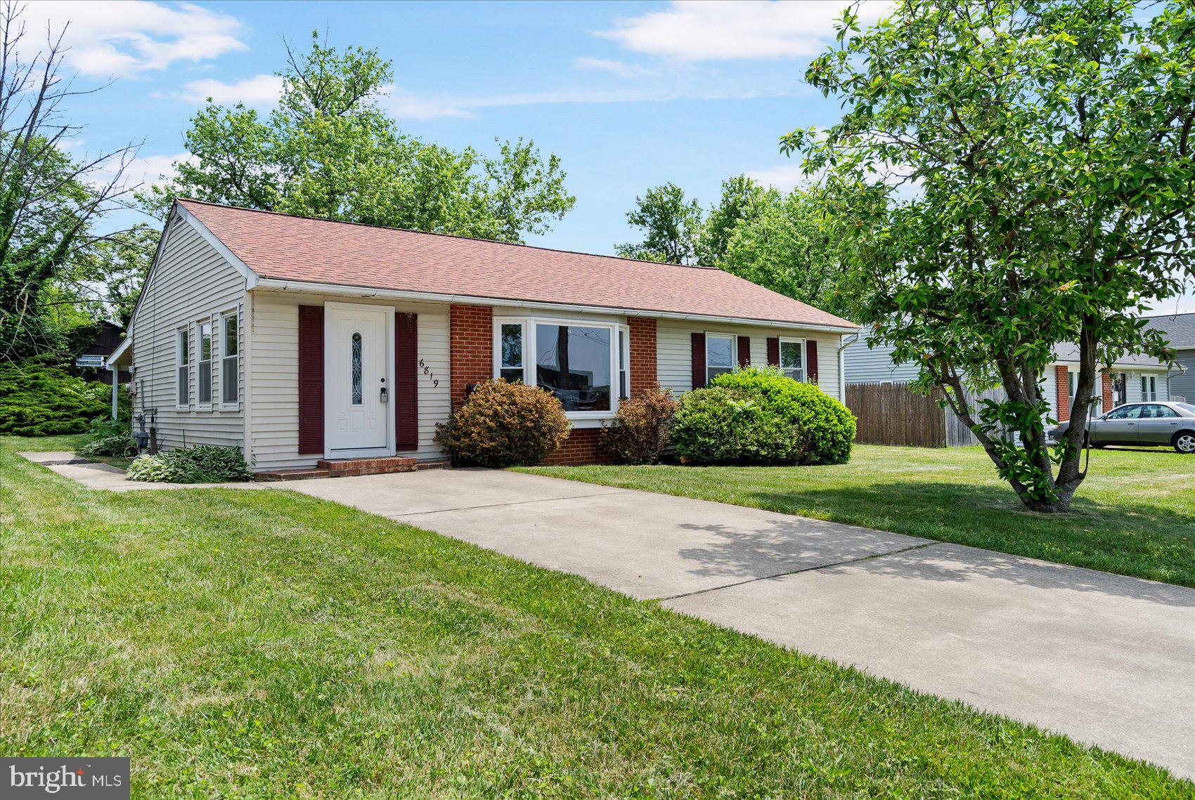 HAMILTON HILLS - Residential