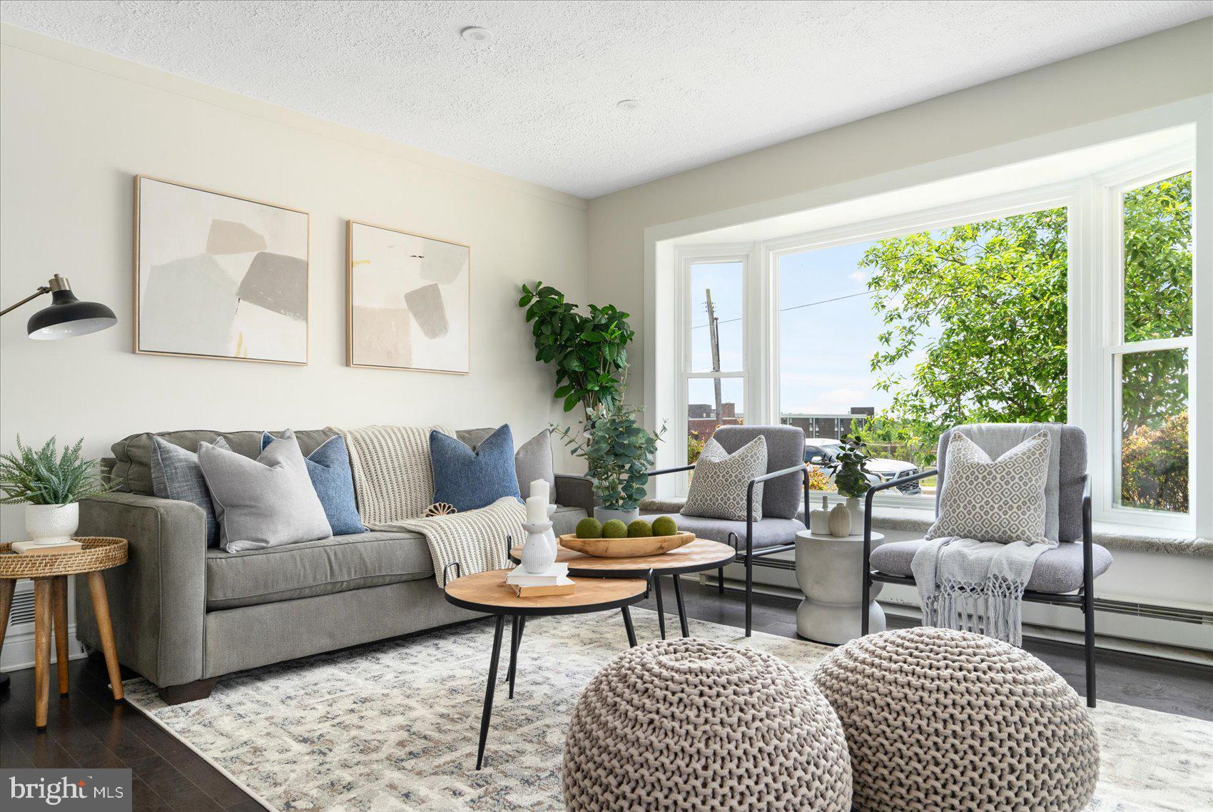 HAMILTON HILLS - Residential