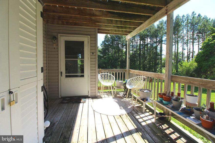 Spacious ground level one bedroom apartment with lovely covered porch entry. Country setting just minutes to Edinburg or Woodstock.   Washer and dryer included.   This is a multi unit property with tenants above and beside.   No pets, non-smoking unit.  Lawn and grounds maintenance included.   Leased month to month only.  Minimum tenant criteria including 650+ credit score, income and rental verifications.   Shown by appointment.  Available August 5th.