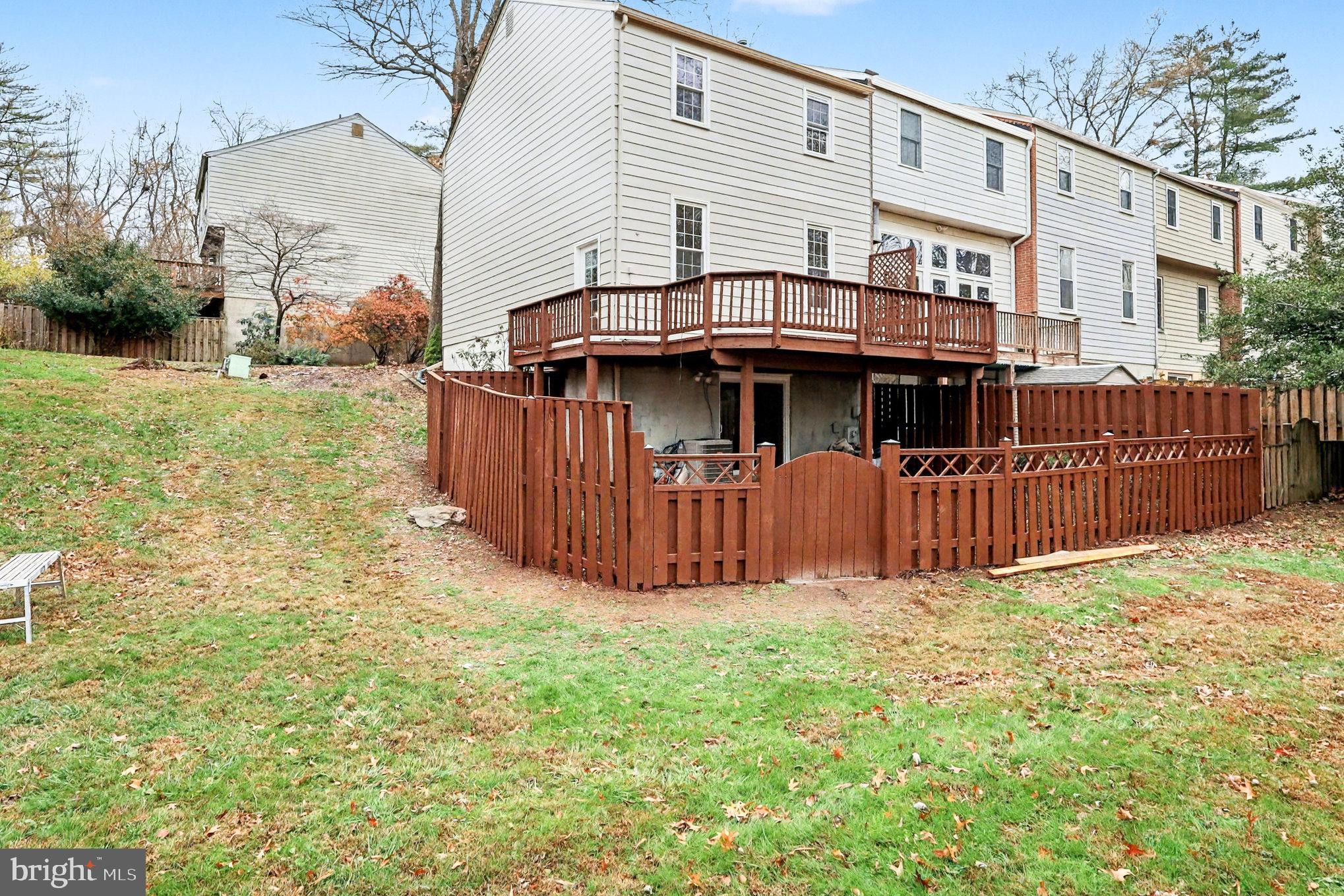 ROCKSHIRE TOWNHOMES - Residential