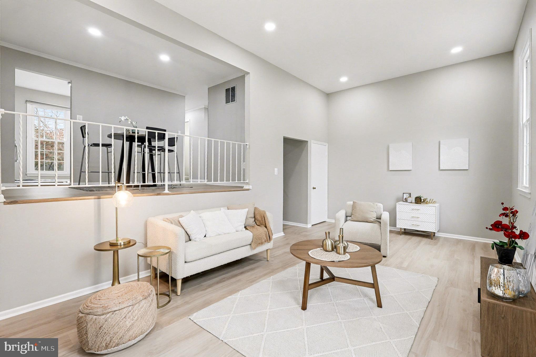 ROCKSHIRE TOWNHOMES - Residential