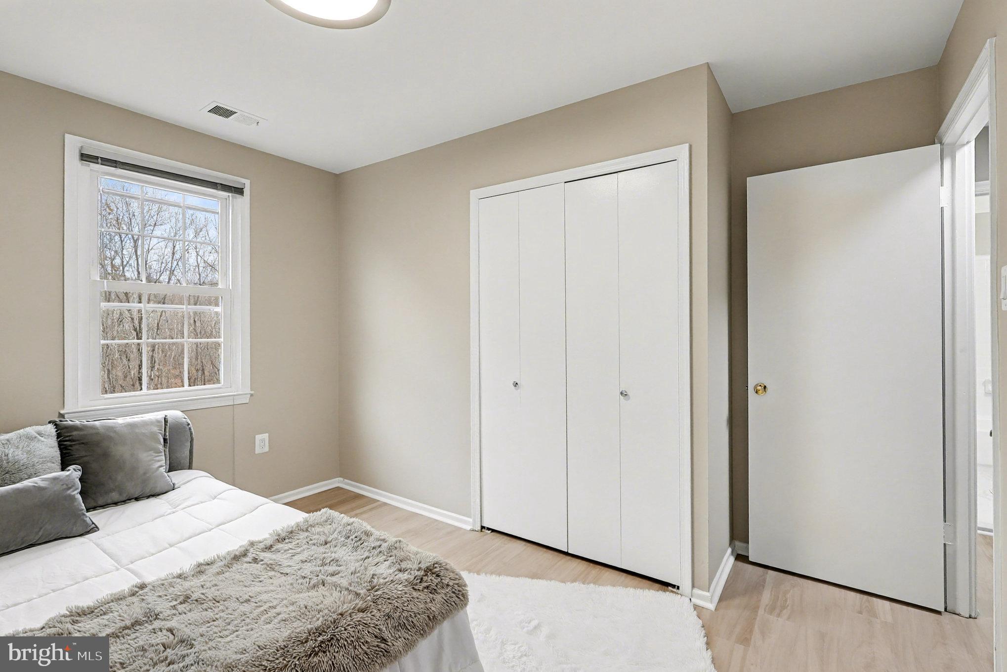 ROCKSHIRE TOWNHOMES - Residential