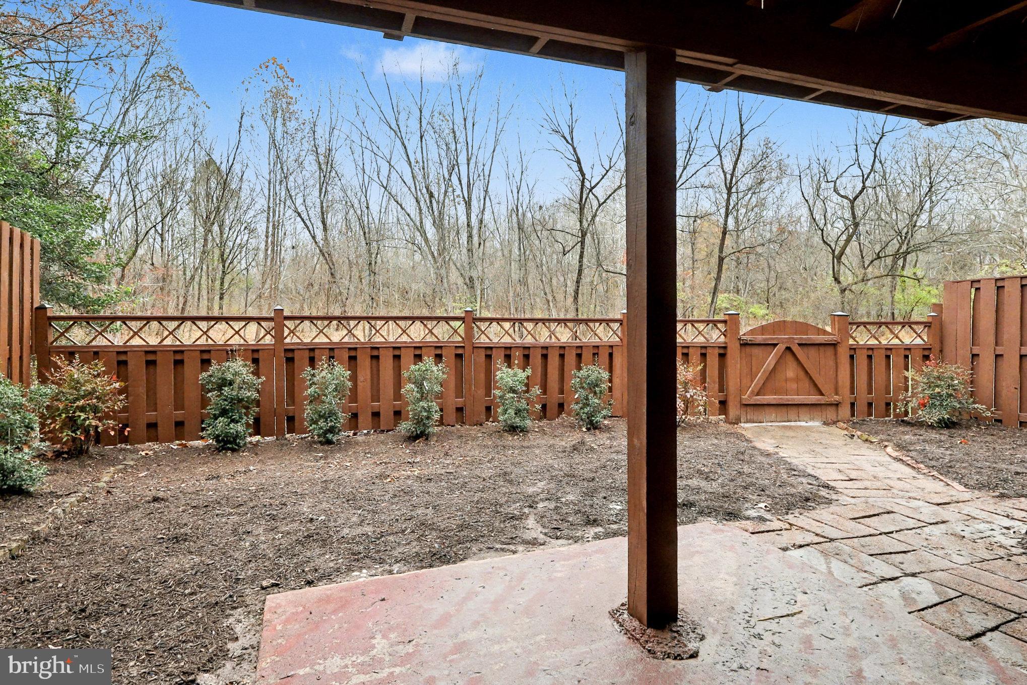 ROCKSHIRE TOWNHOMES - Residential