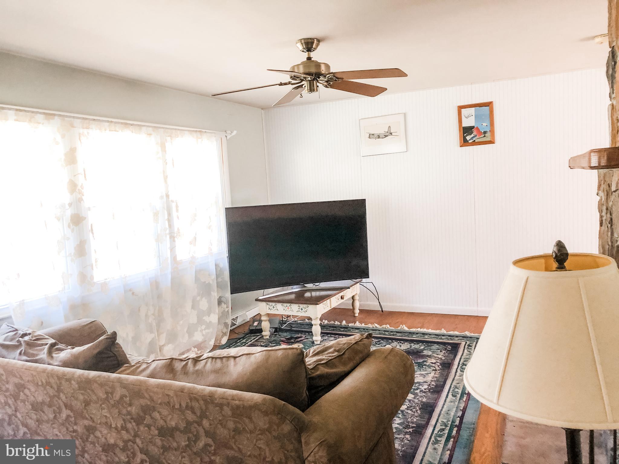 GREENVIEW KNOLLS - Residential