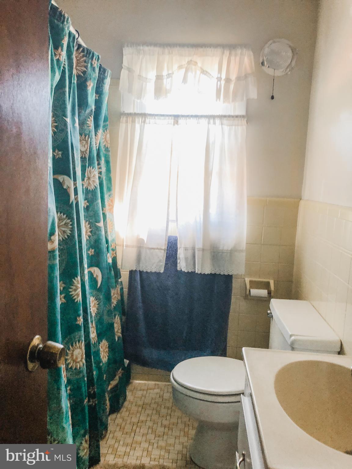 GREENVIEW KNOLLS - Residential