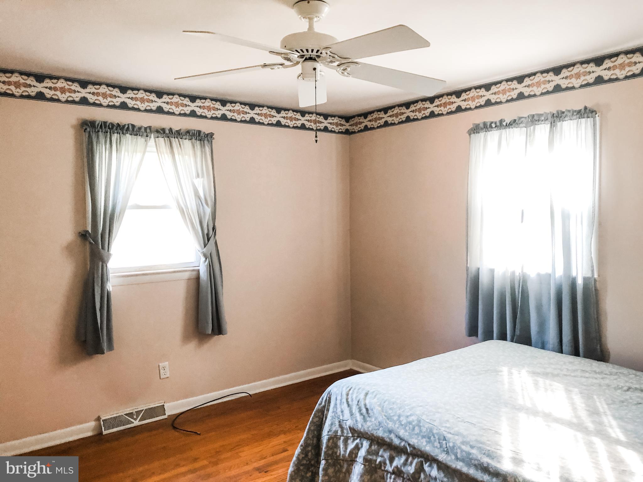 GREENVIEW KNOLLS - Residential