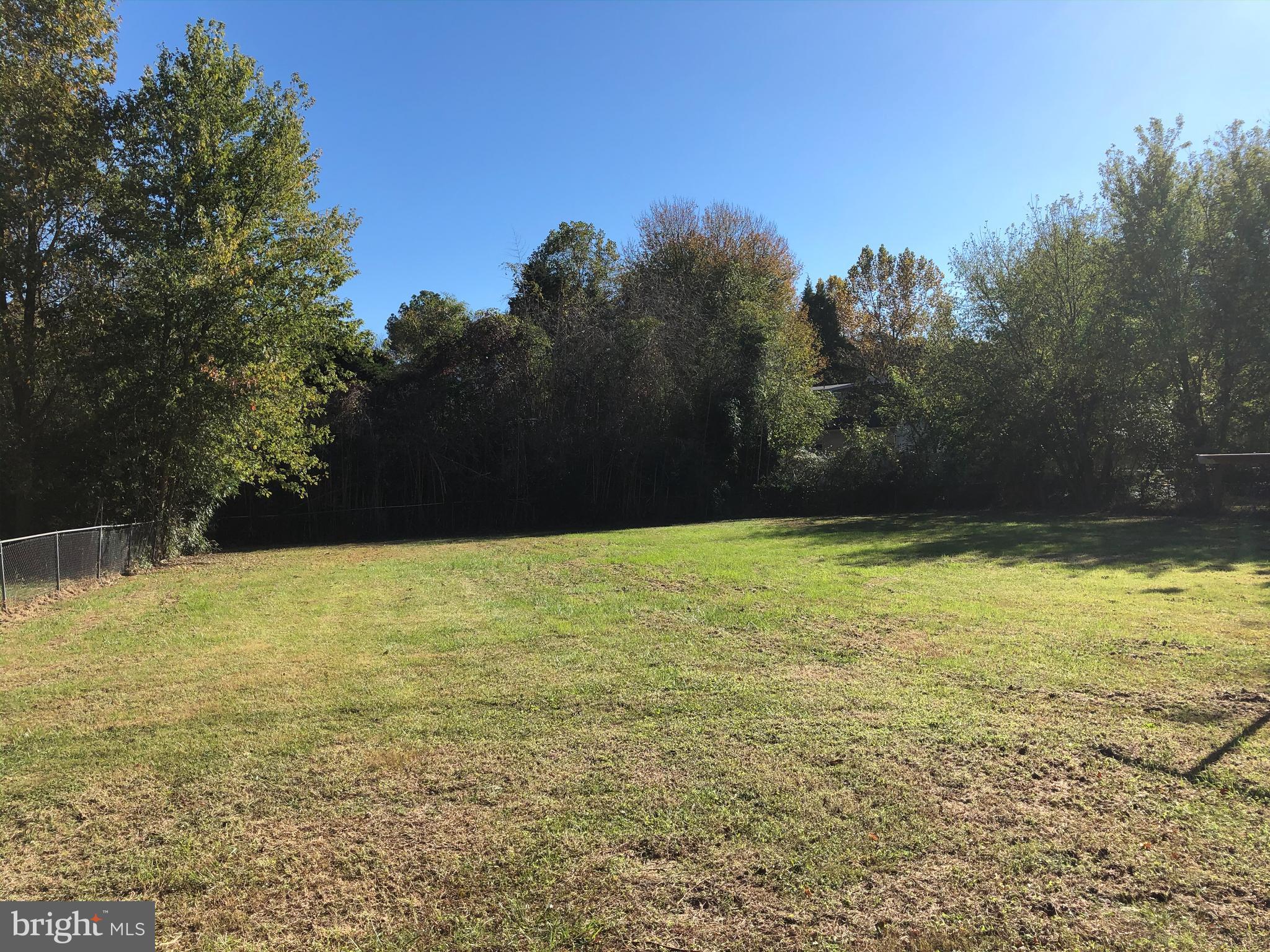 GREENVIEW KNOLLS - Residential