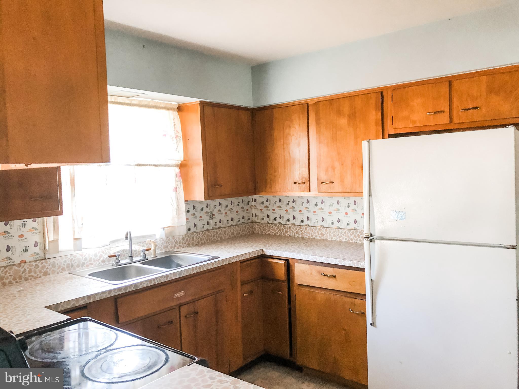 GREENVIEW KNOLLS - Residential