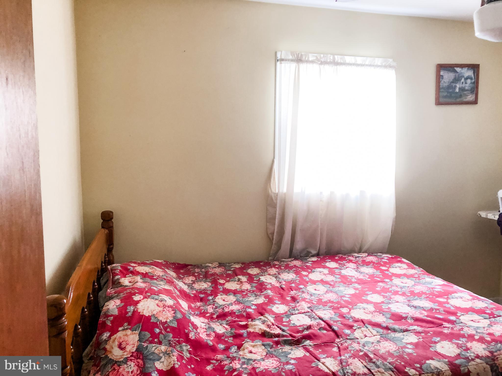 GREENVIEW KNOLLS - Residential