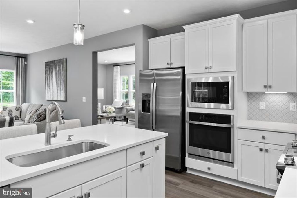 Photo of 3426 Fox Pointe Lane, YORK, PA 17404 (MLS # PAYK2087966)
