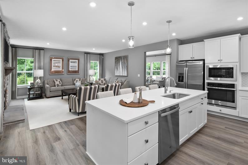 3426 FOX POINTE LANE