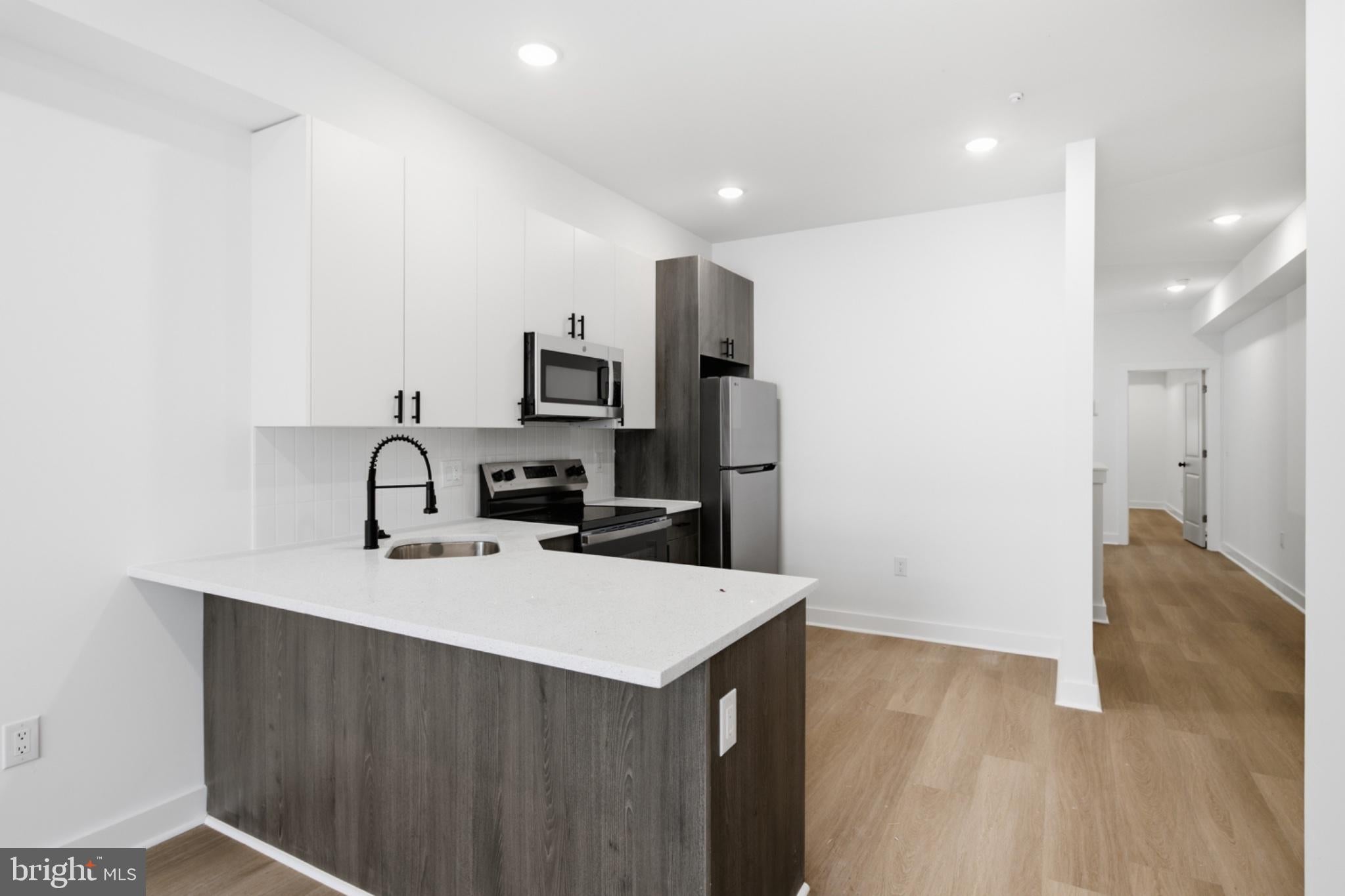 2253 N 12TH STREET 1